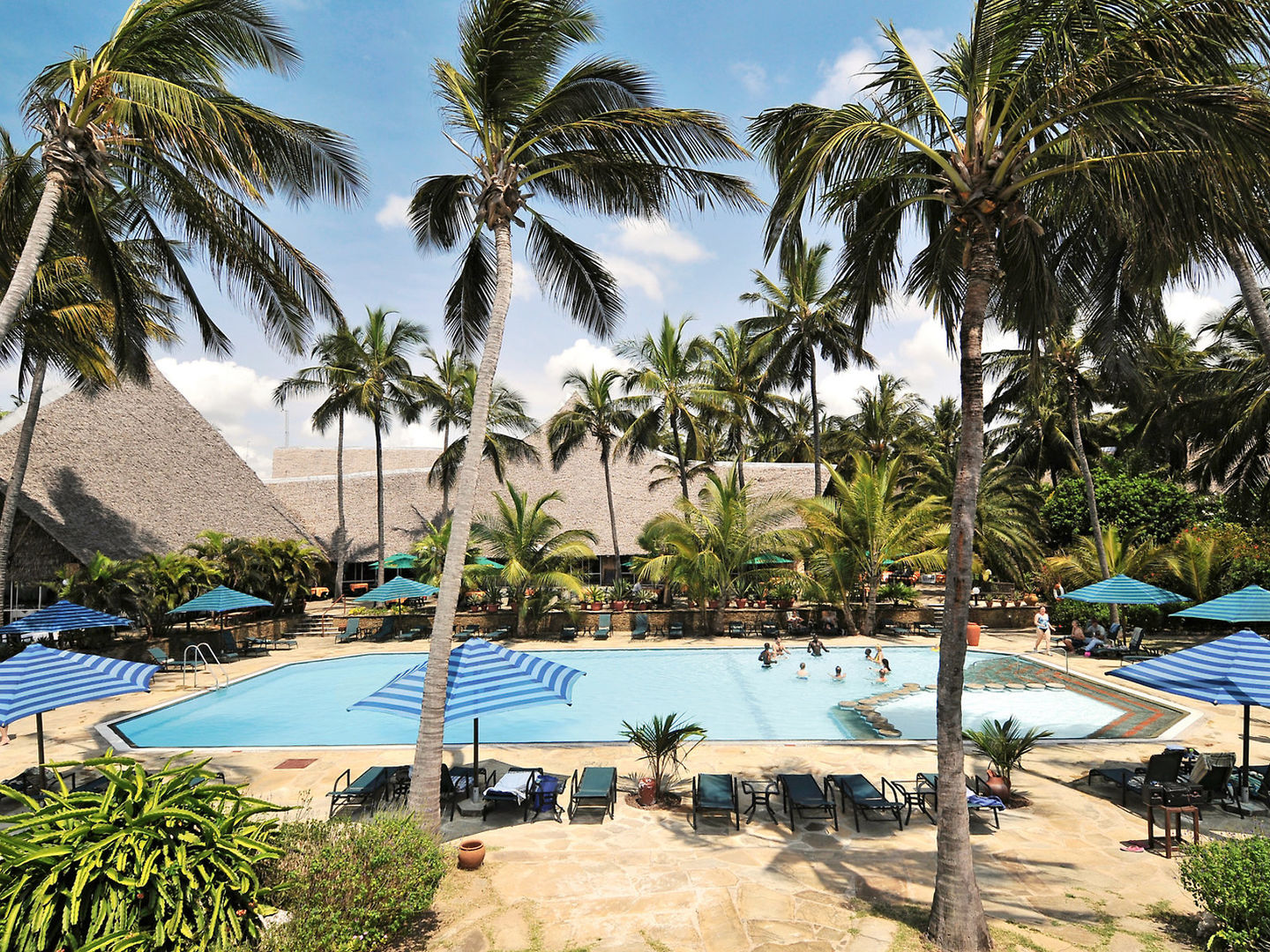 Bahari Beach Hotel