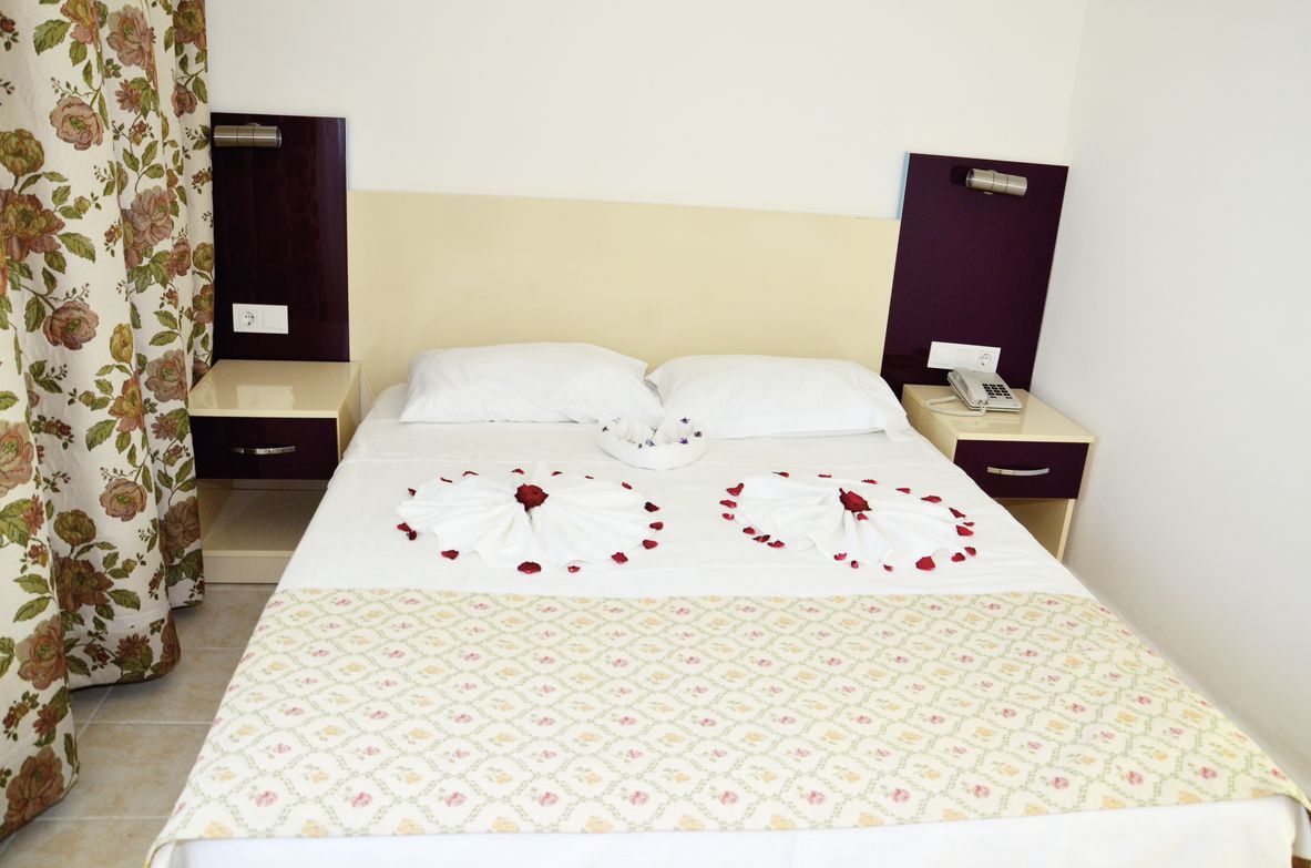 Elis Beach Hotel