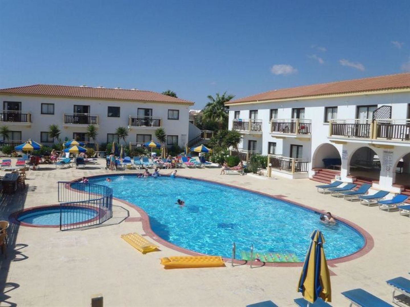 Cosmelenia Hotel Apartments