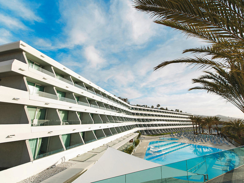 Santa Monica Suites