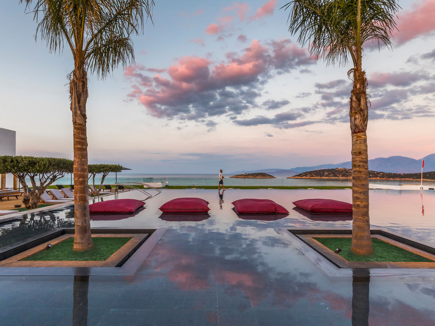 Minos Palace Hotel & Suites