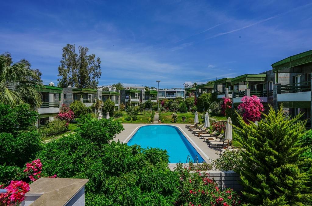 COSTA LUVI HOTEL