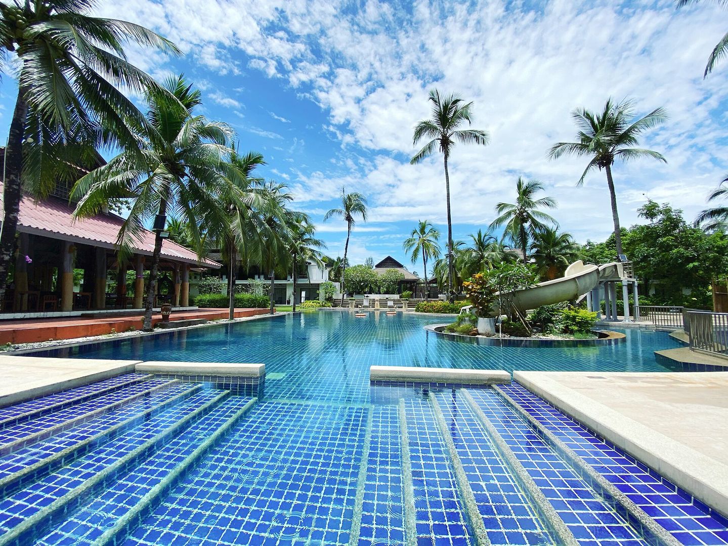 Palm Galleria Resort