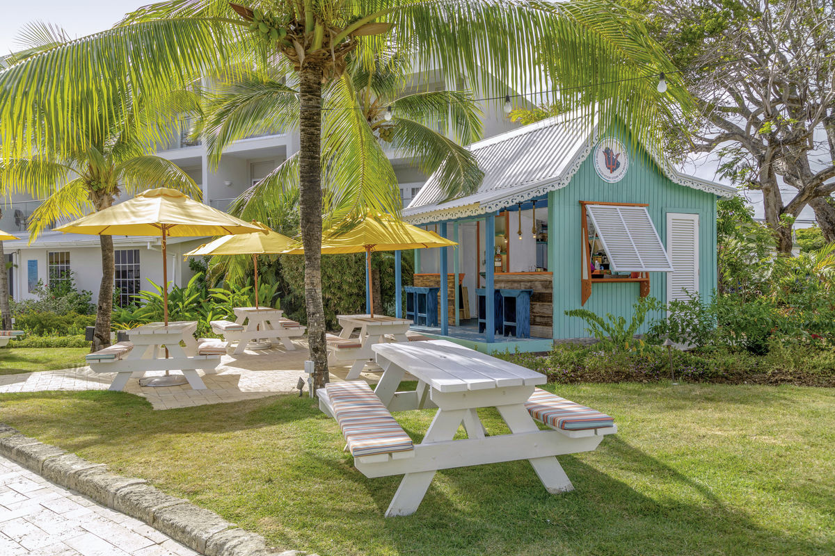 Hotel Sea Breeze Beach