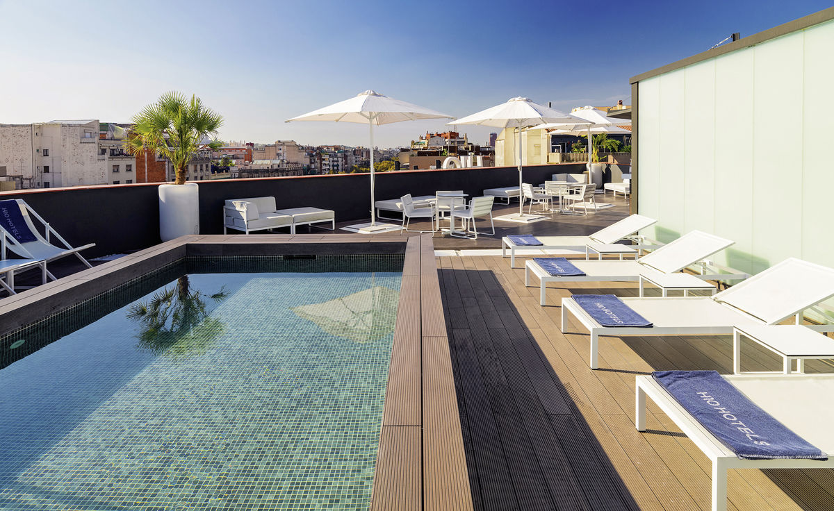 Hotel H10 Casanova 