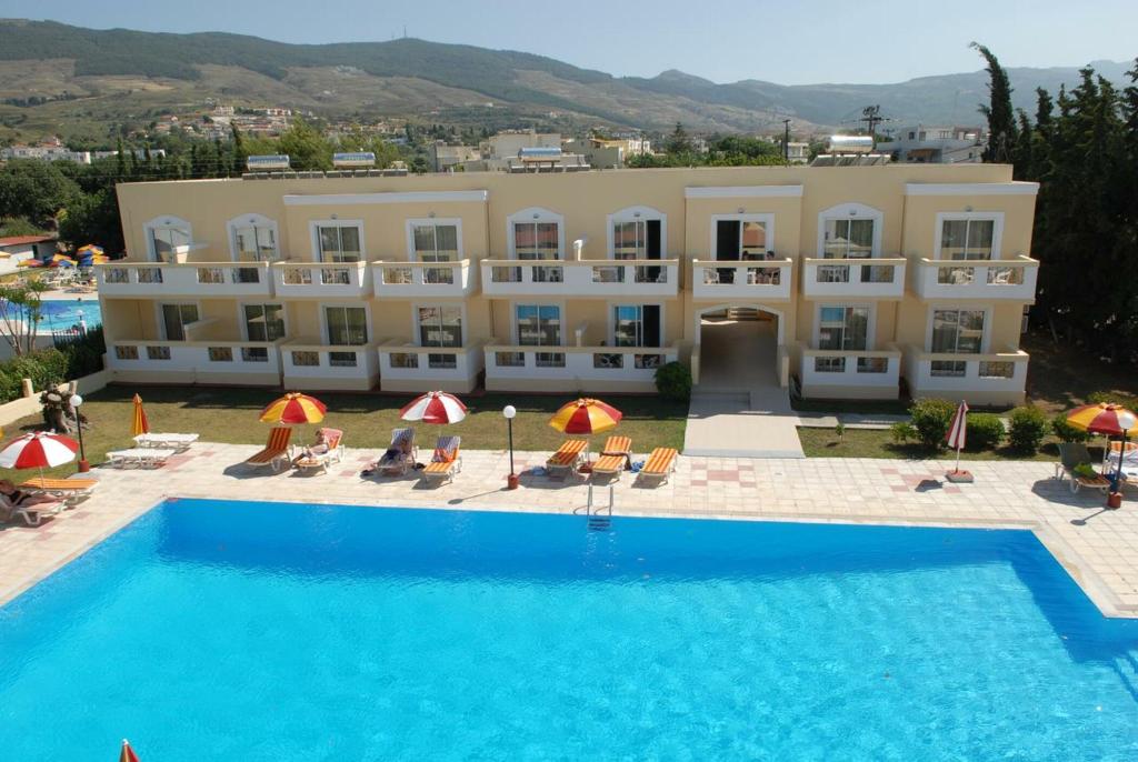 Iris Hotel