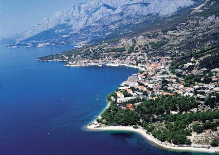 Podgora - pokoje v soukromí s polopenzí