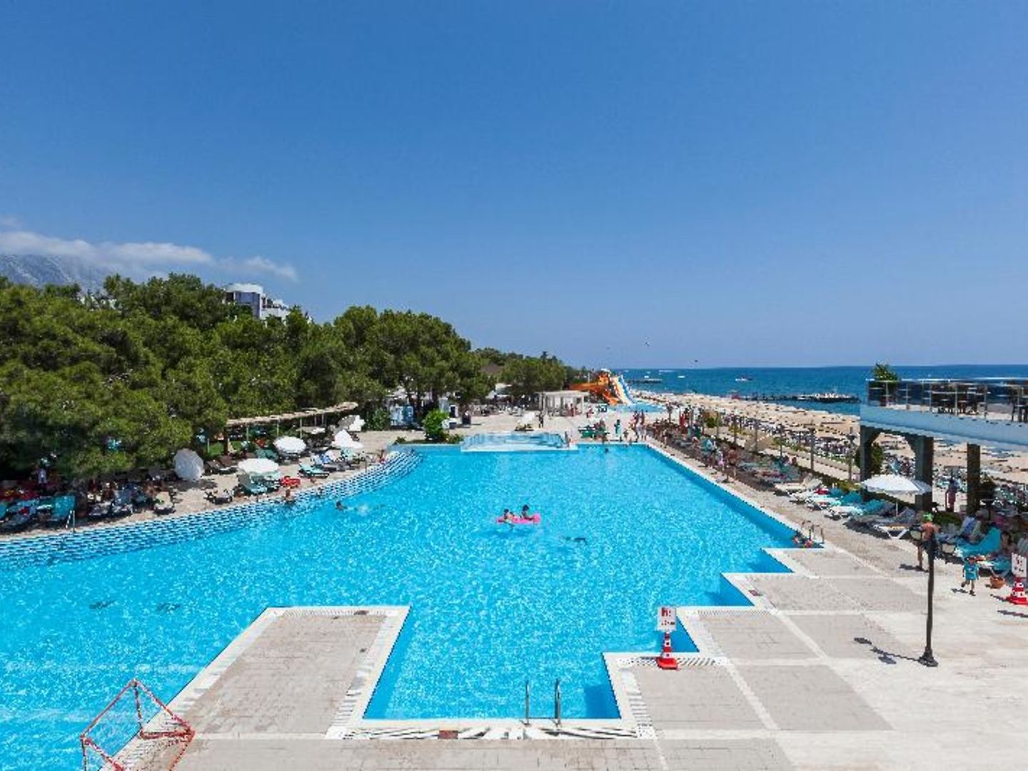 Perre La Mer Hotel