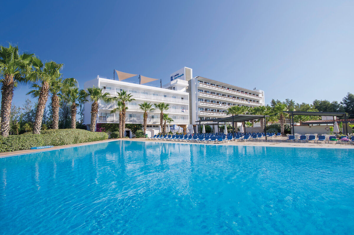 azuLine Hotel Bergantín