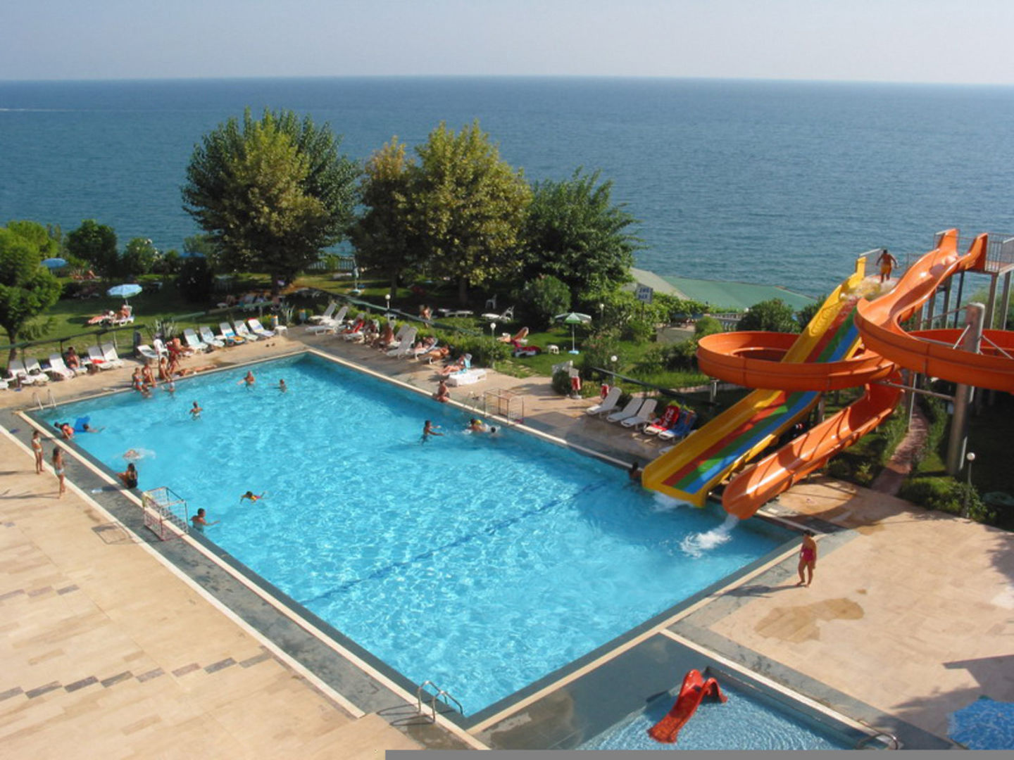 Nazar Beach City & Resort Hotel