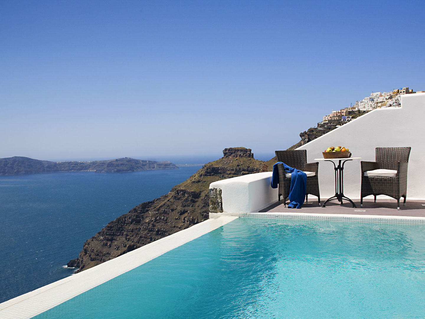 Dreams Luxury Suites