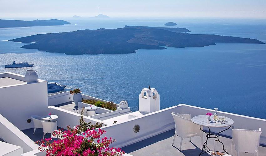Cliff Side Suites