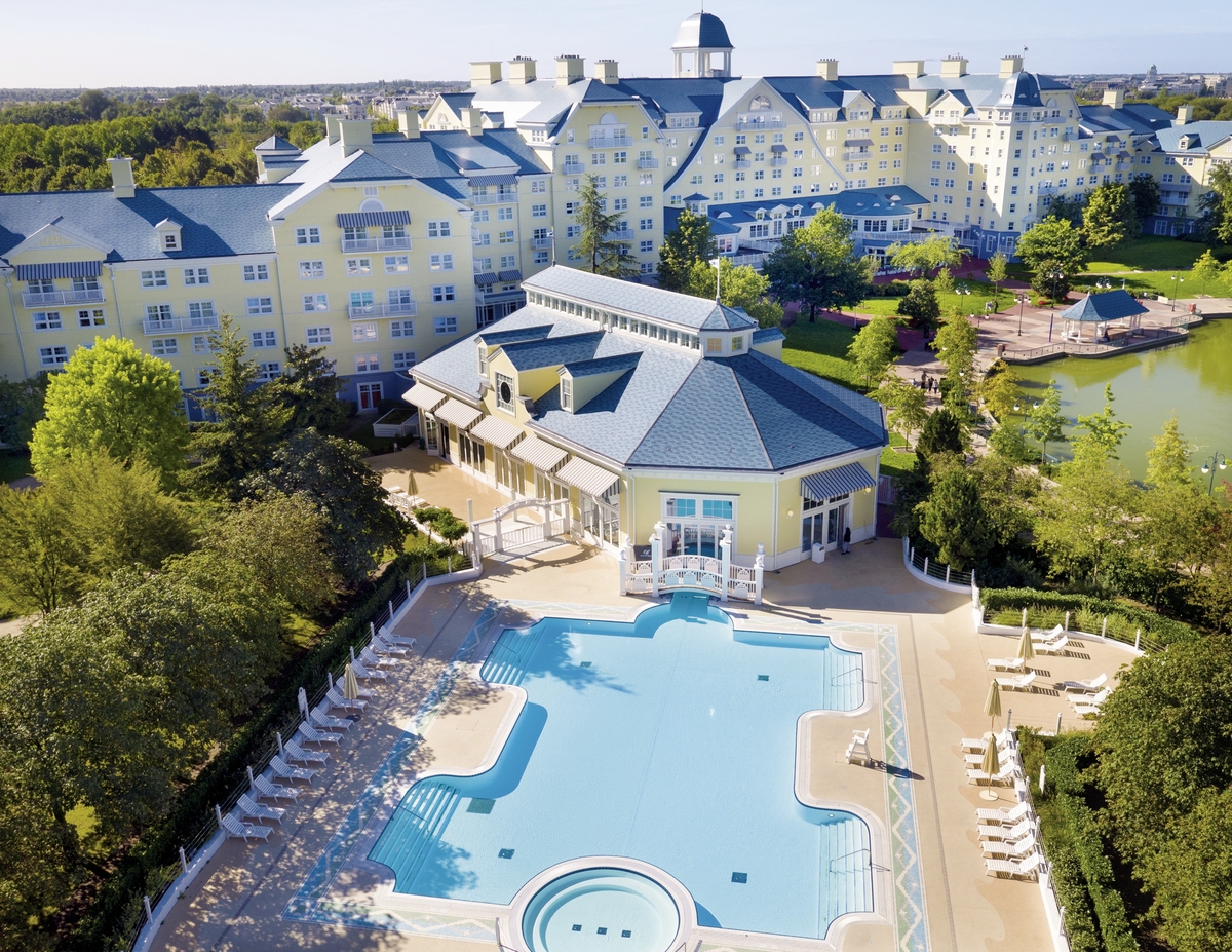 Disney's Newport Bay Club