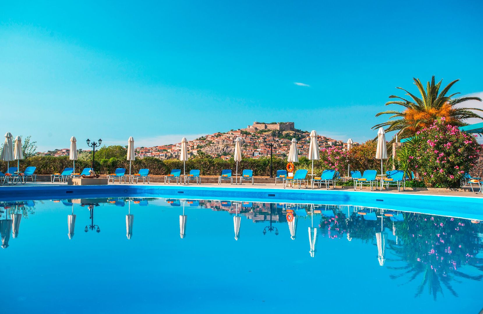 Delfinia Hotel & Bungalows 