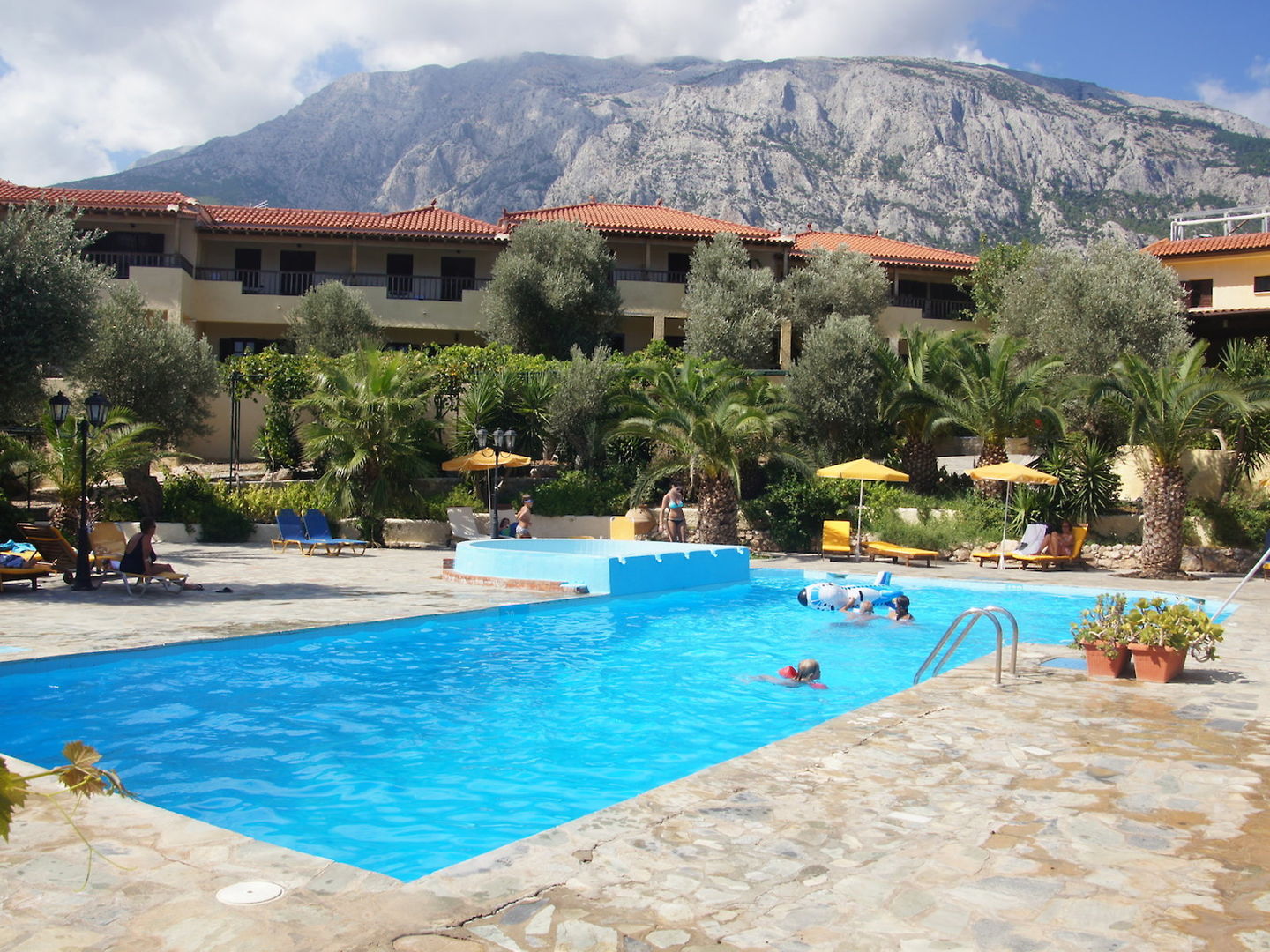 Limnionas Bay Village Hotel 