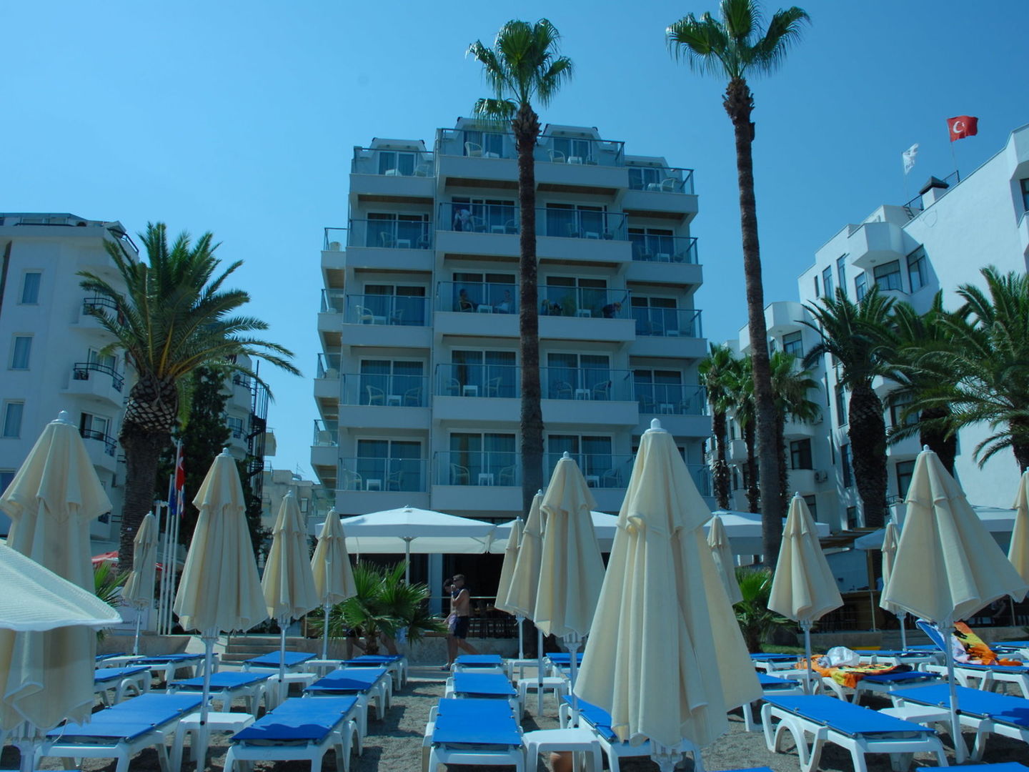 Begonville Beach Hotel