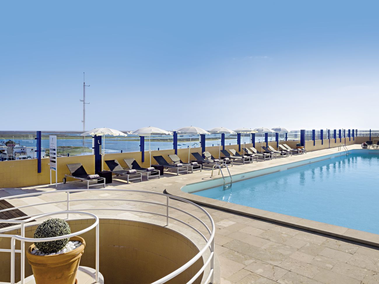 EVA SENSES HOTEL