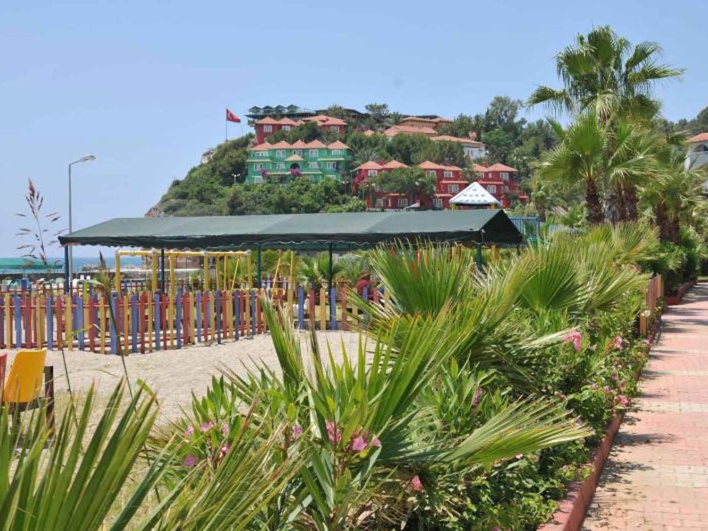 Senza Garden Holiday Club