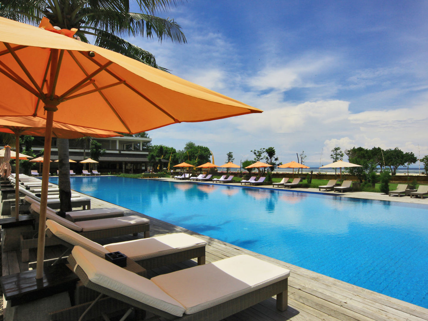 Hotel Ombak Sunset