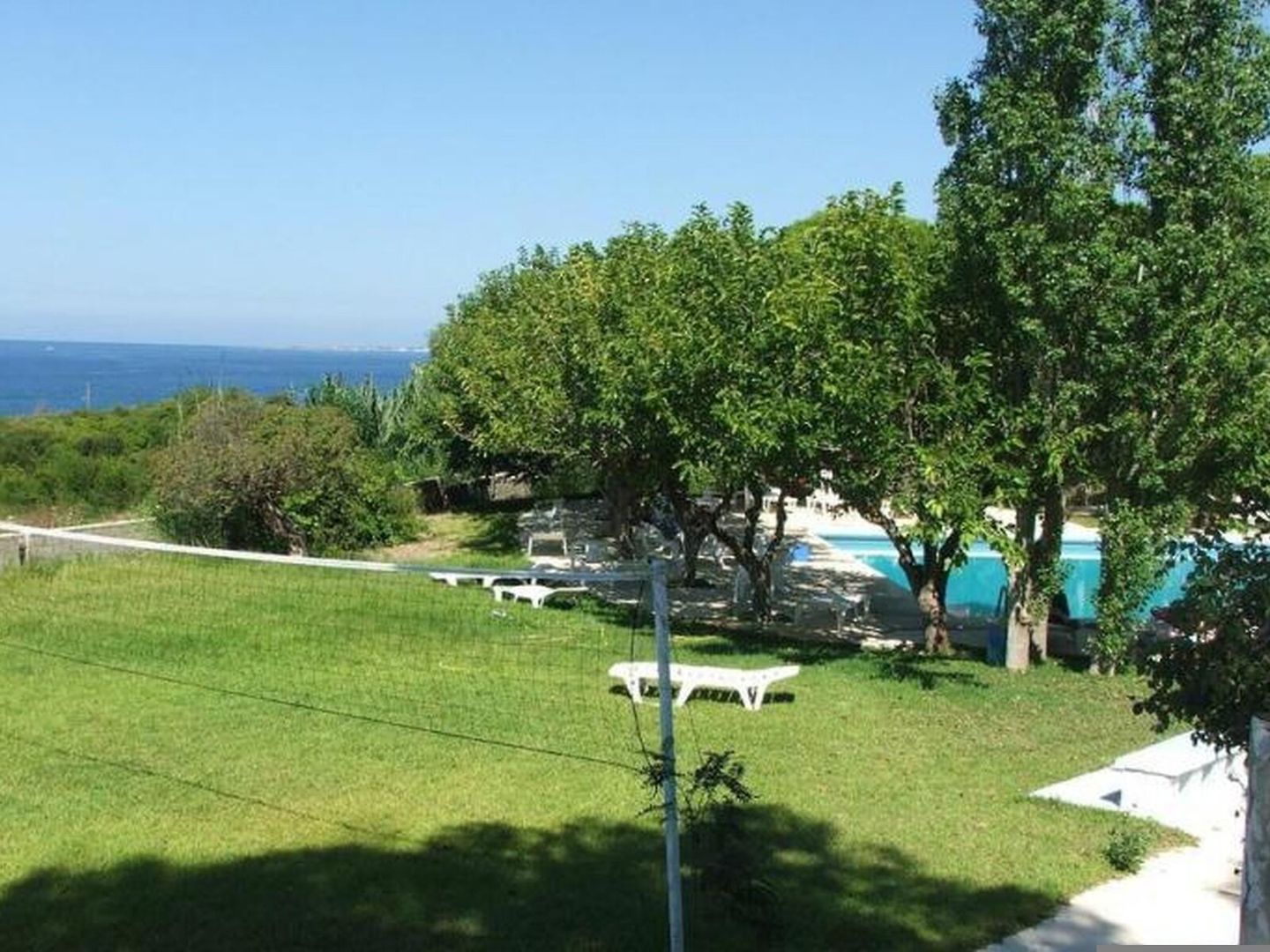 Irinna Hotel