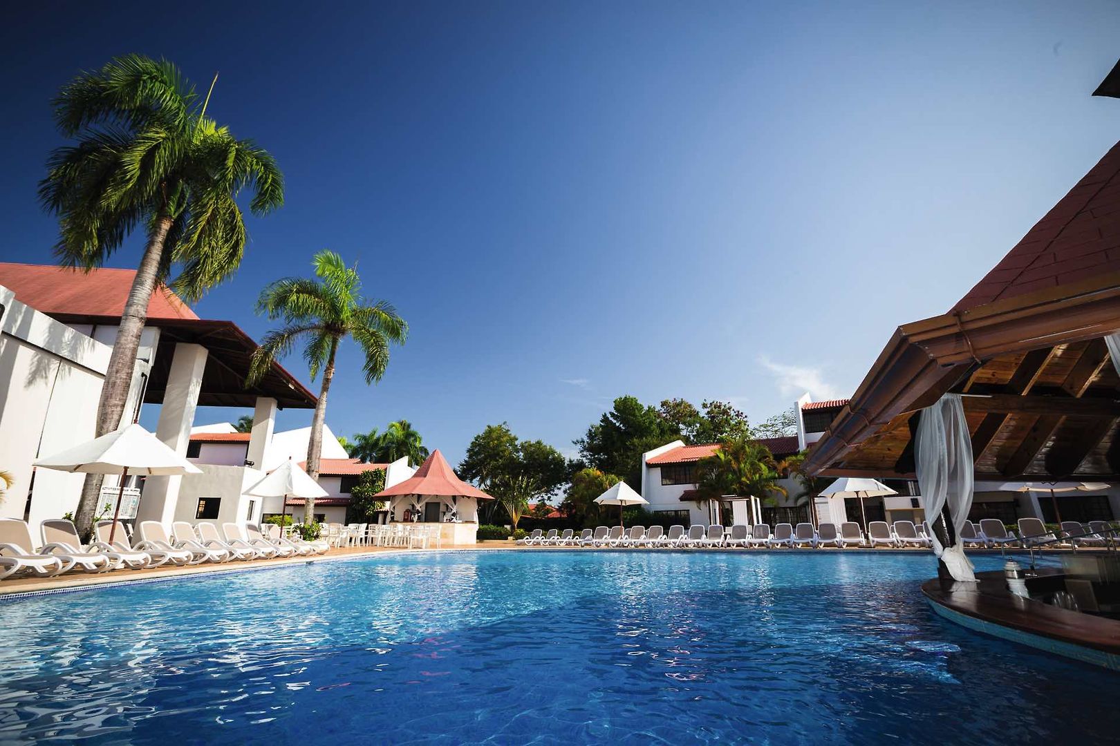 BlueBay Villas Doradas 