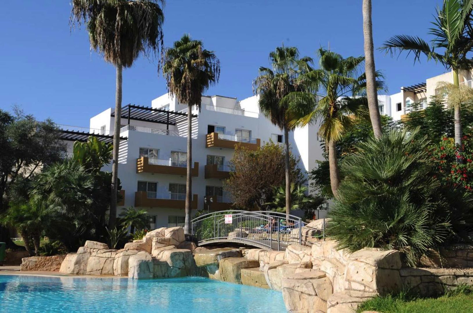 Mayfair Gardens 