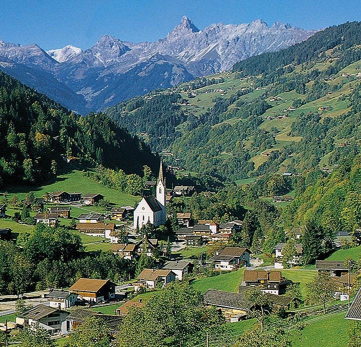 Alpské parky a střediska rakousko-švýcarského pomezí s kartou Montafon-Brandnertal