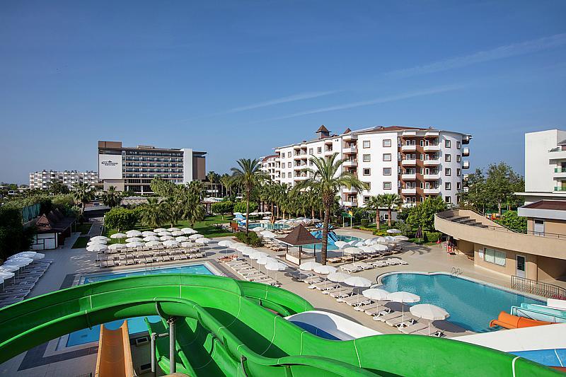 Royal Garden Suite Hotel