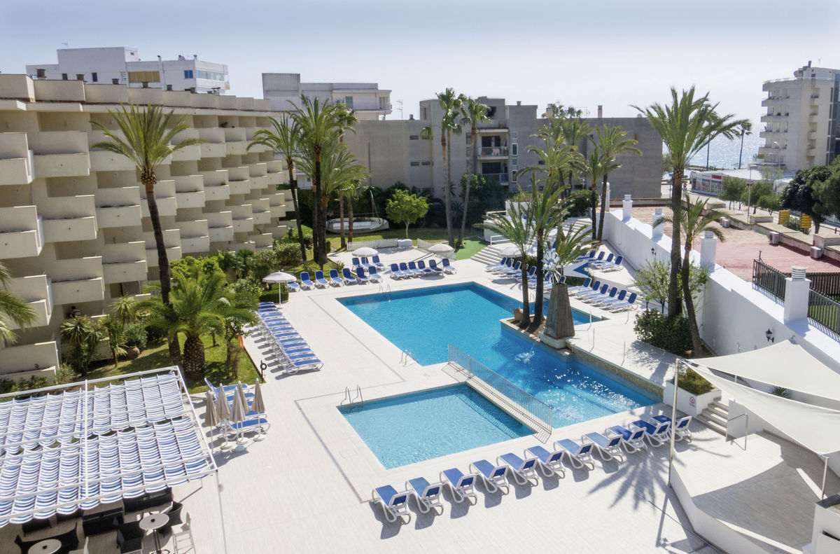 Globales Cala Bona Suites