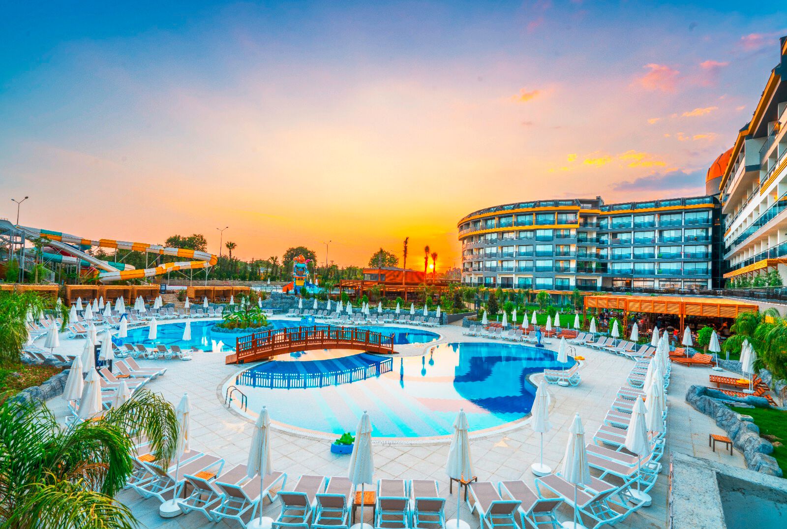 Arnor De Luxe Hotel & Spa