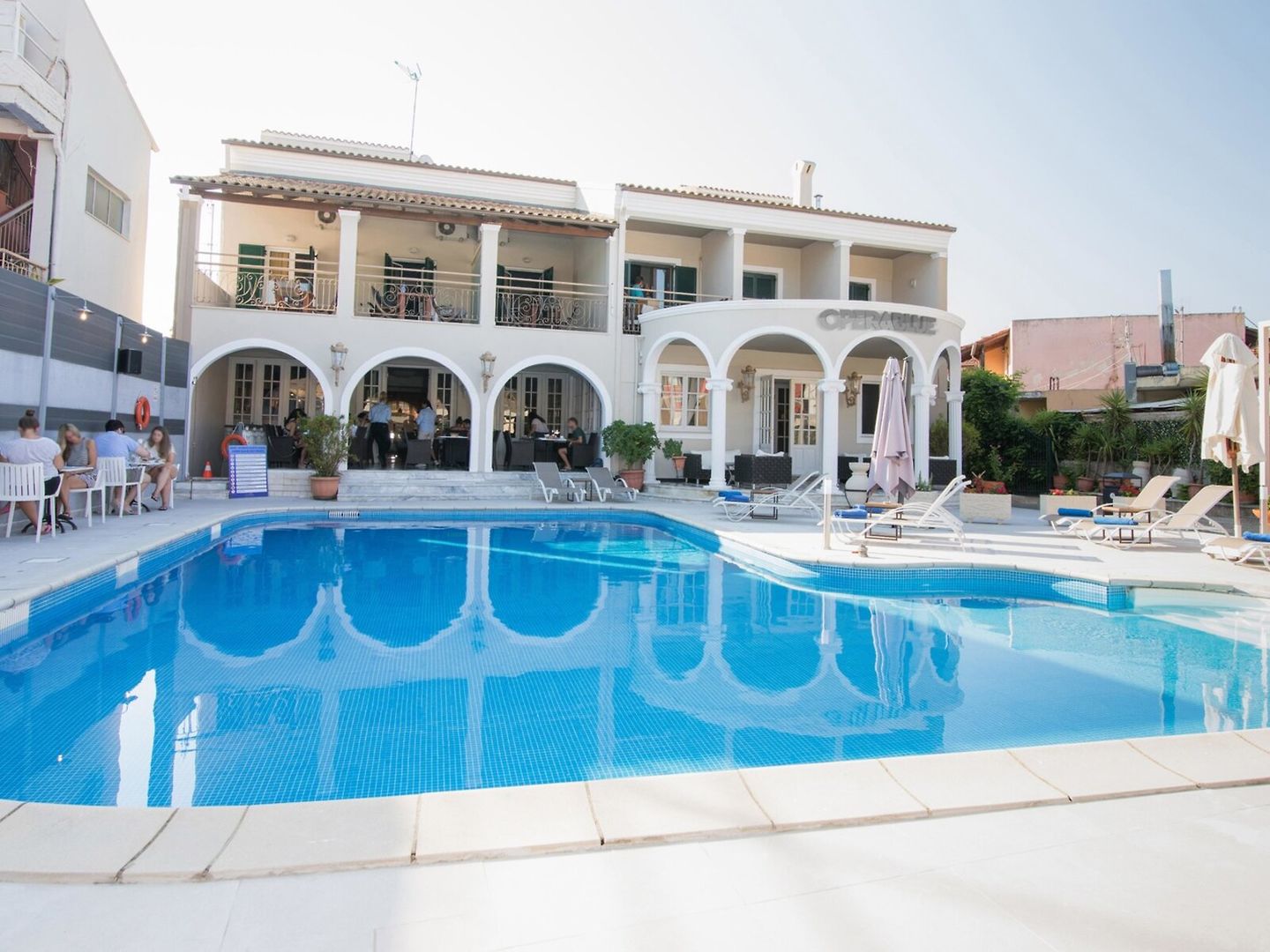 Opera Blue Hotel