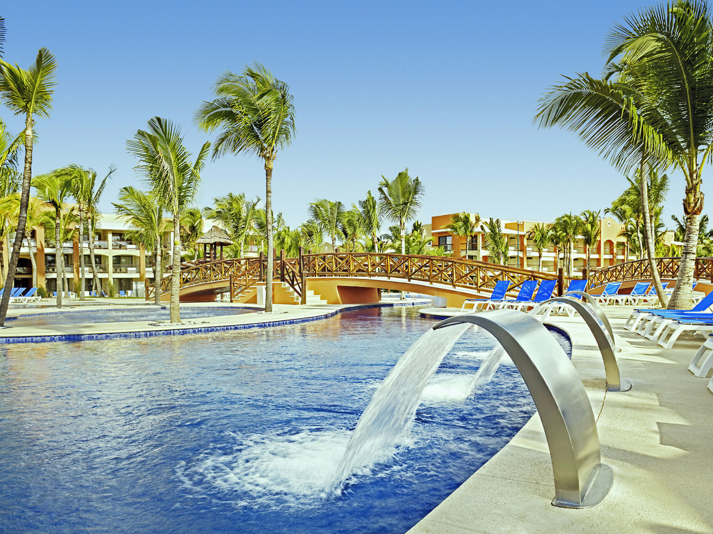 Hotel Barcelo Maya Colonial