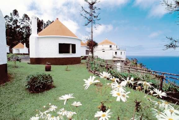 Cabanas São Jorge Village 