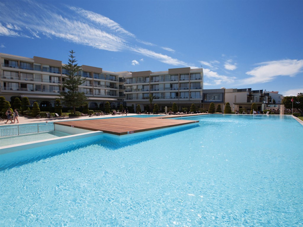 Ixian Grand & All suites