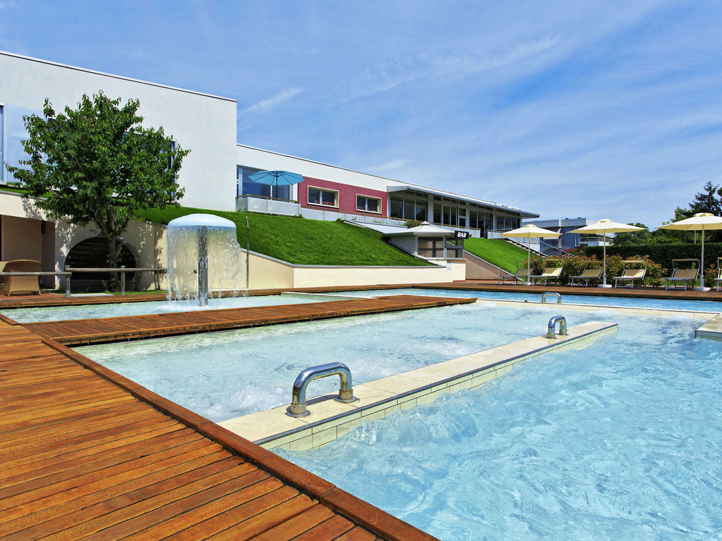 Domino Suite Hotel
