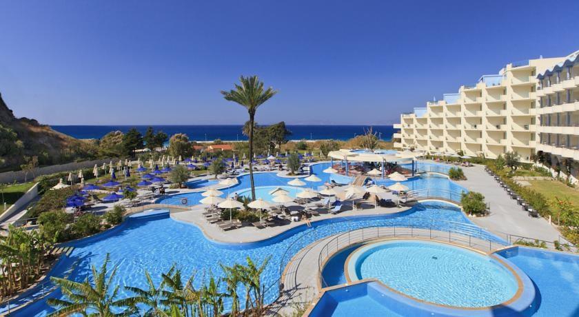 Luxury Resort Hotel & Spa Atrium Platinum