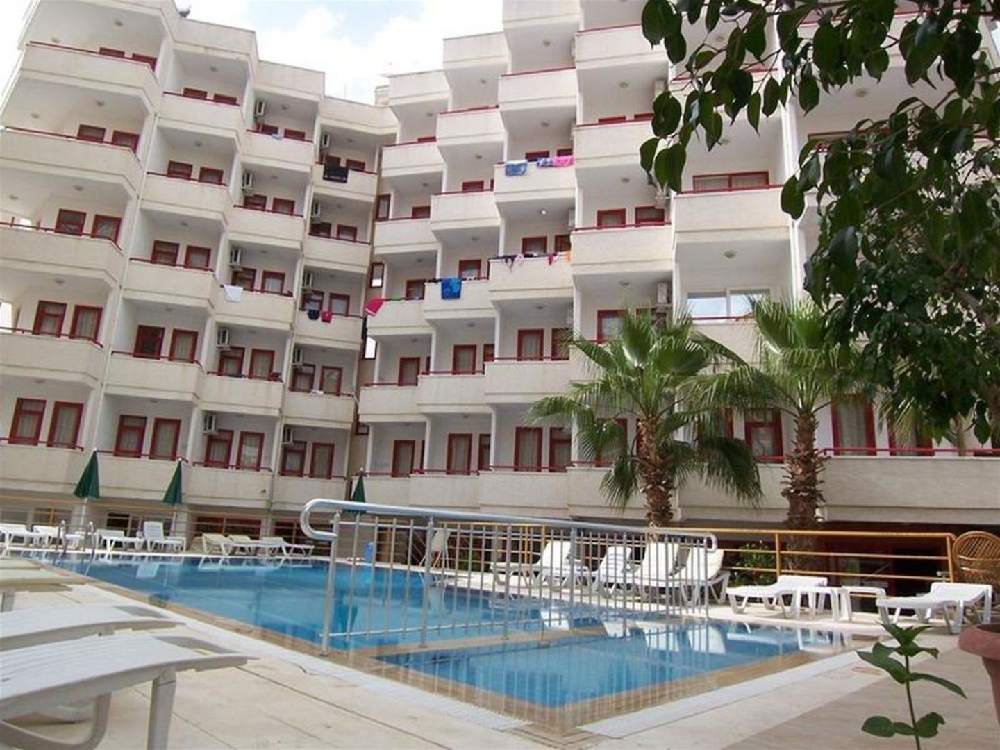 Semiz Apart Otel
