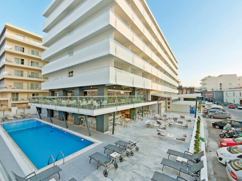 Alexia Premier City Hotel