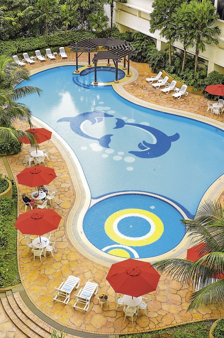 Furama Riverfront Hotel 