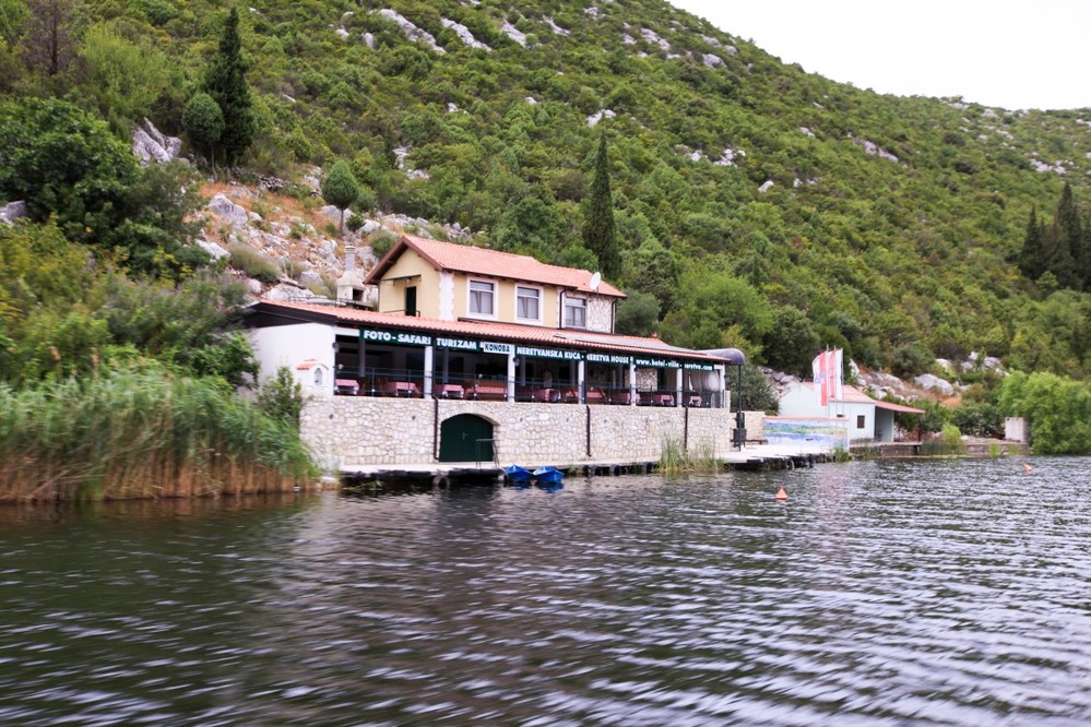 Robinzonáda Neretva