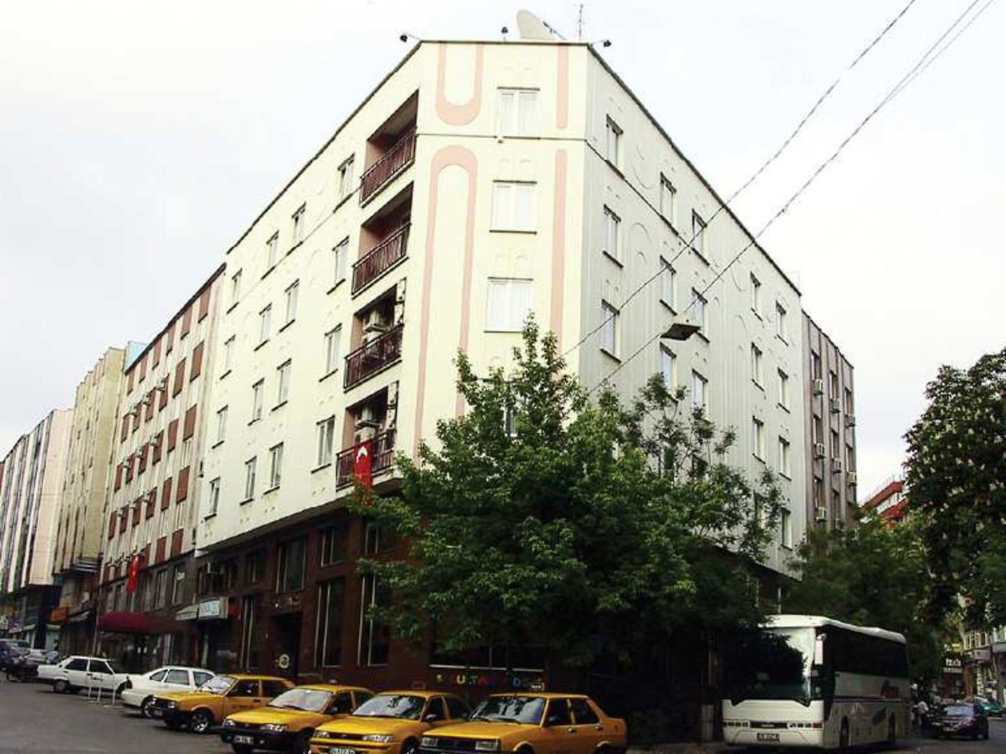Barin Hotel