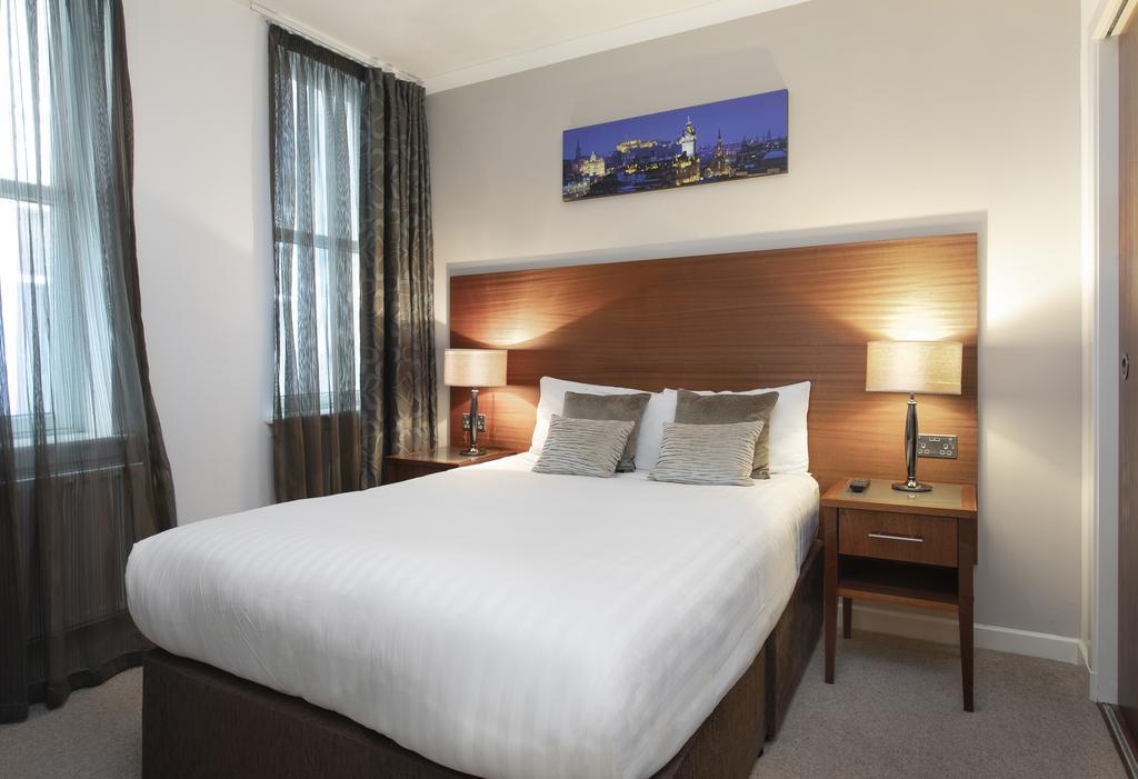 Stewart Aparthotel 4*, Edinburgh - letecky
