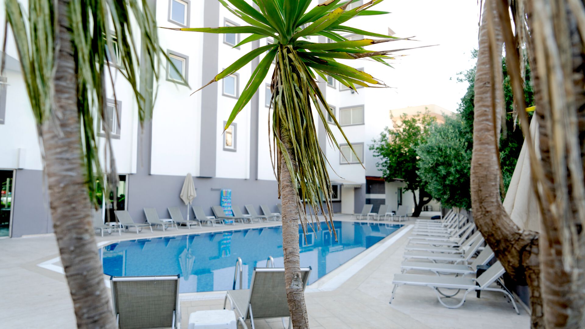 Mert Seaside Hotel