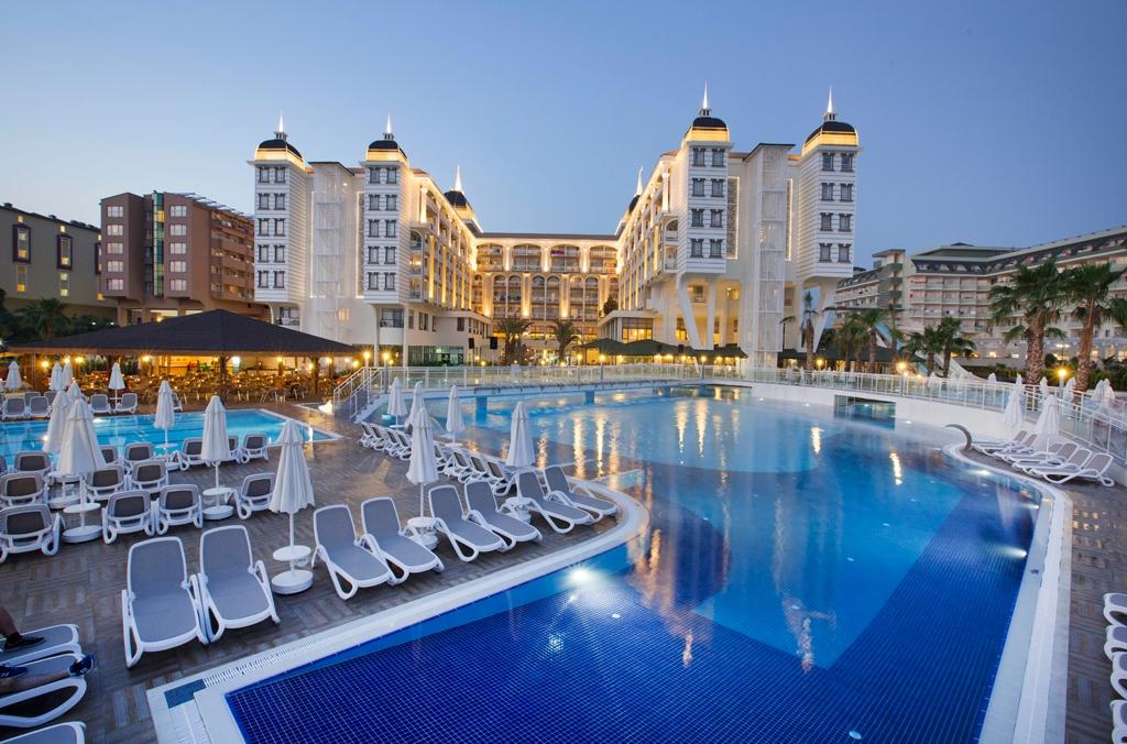 KIRMAN SIDERA LUXURY & SPA