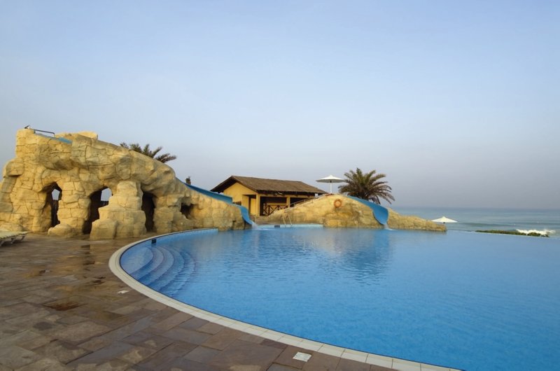 Hotel Coral Beach Resort