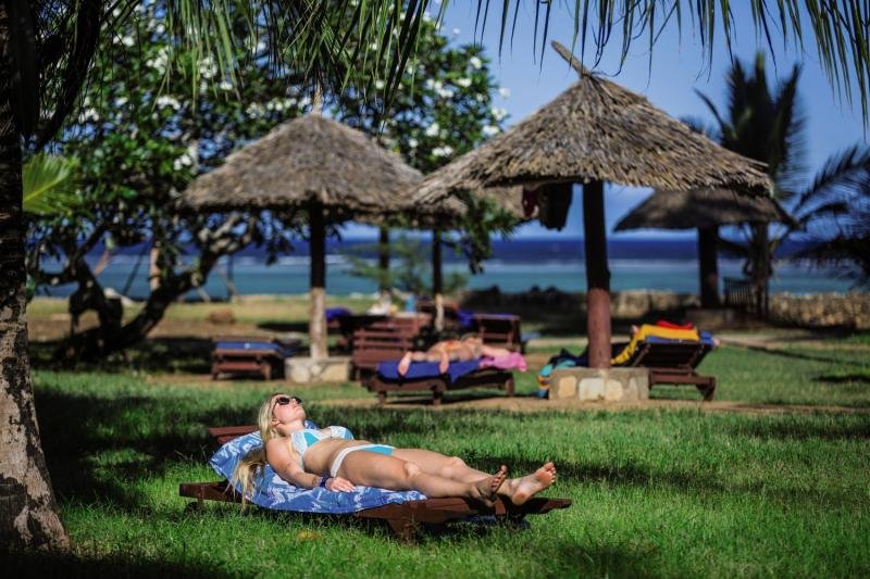 Reef Beach Hotel
