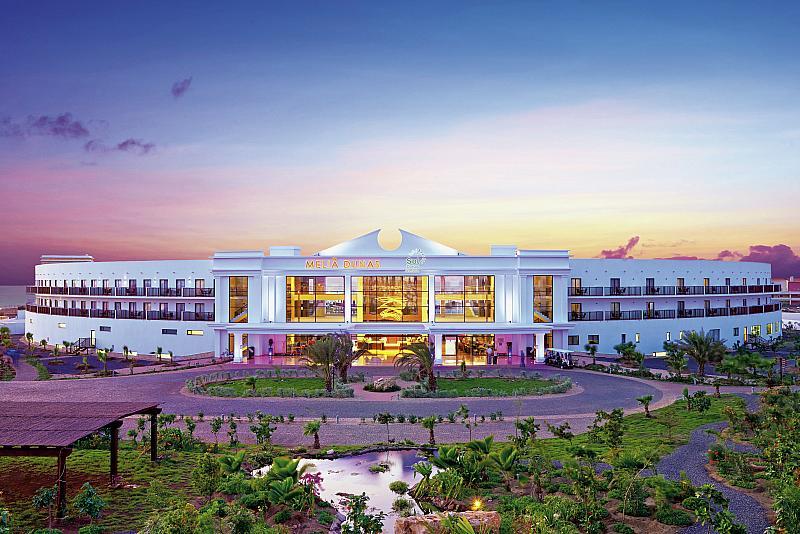 Meliá Dunas Beach Resort & Spa