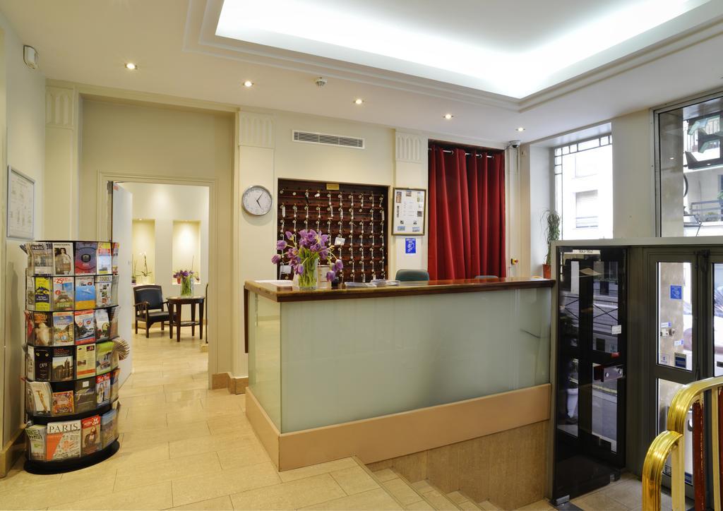 Hotel Ambassadeur 3*, Paříž