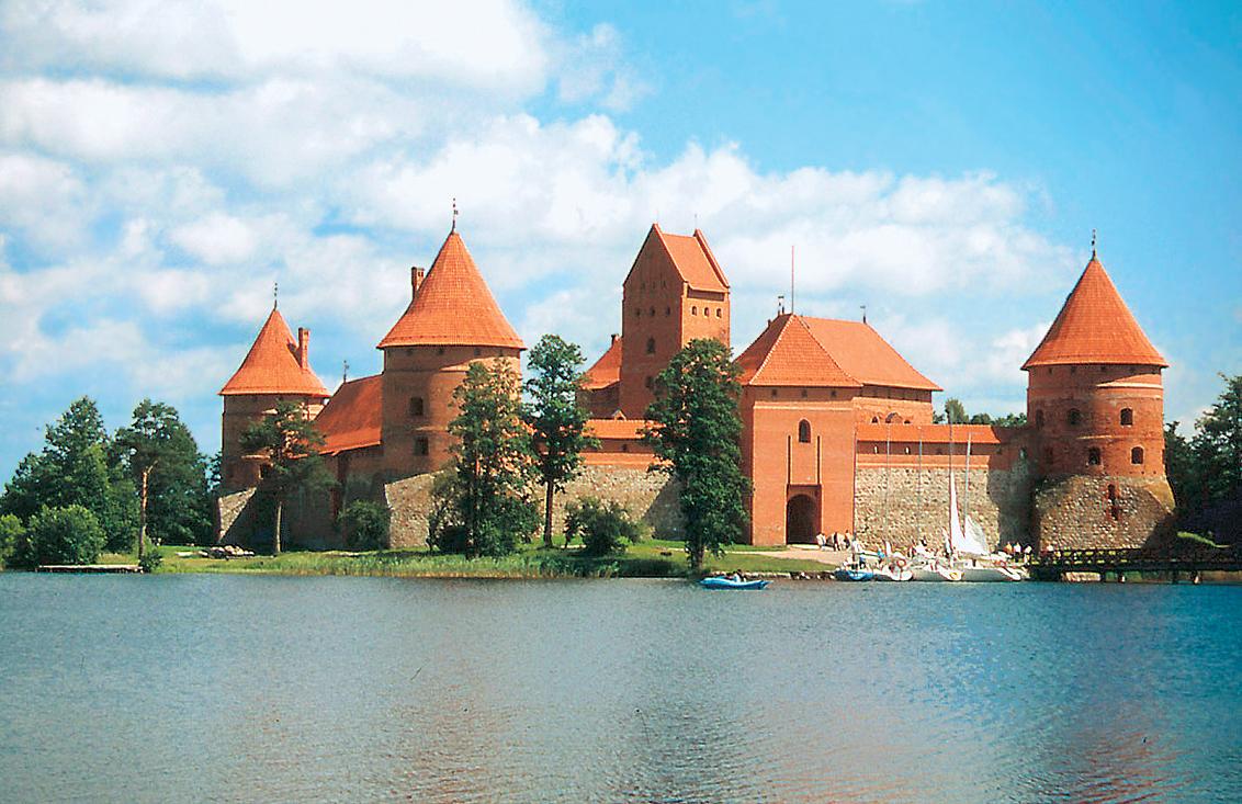 Okruh Pobaltím letecky  výlet do Helsinek