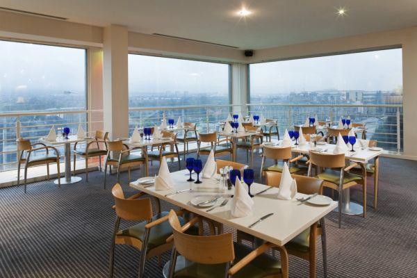 Hotel Holiday Inn 4*, Edinburgh - letecky